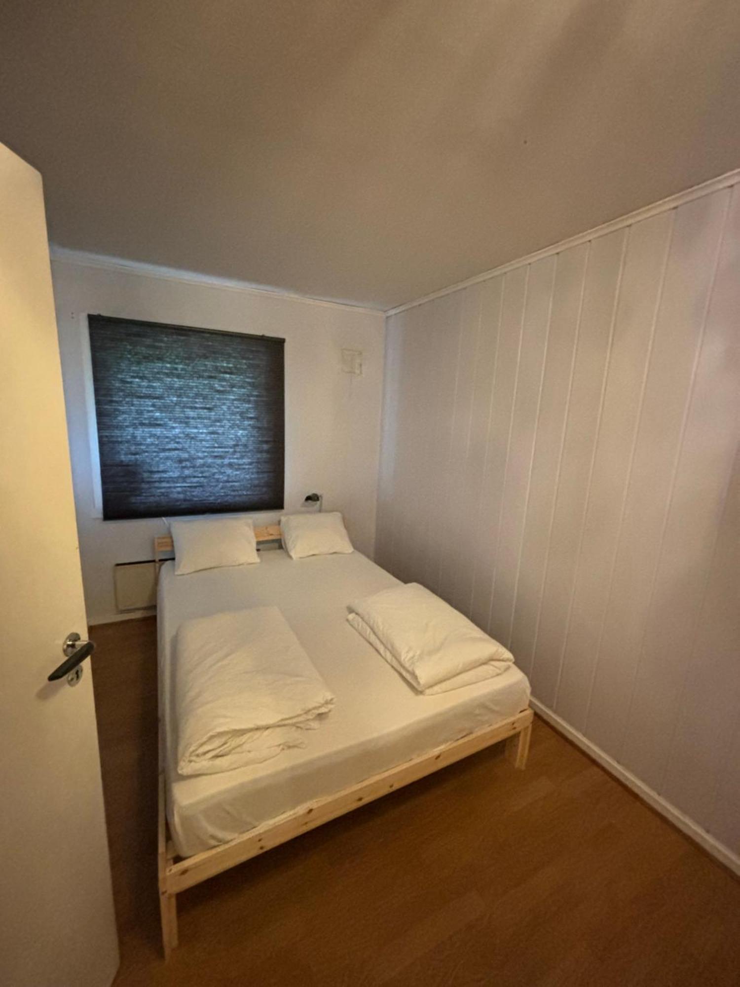 Classic 4 Bedrooms, 9 Guest Apartment In Kjeller Lillestrom - Good Proximity To Oslomet And Lillestrom Train Station Exterior foto